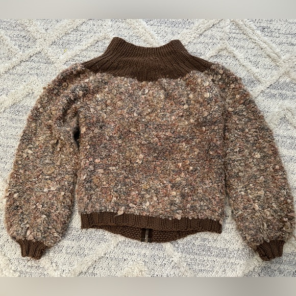 Handmade Wool Sweater - Picture 5 of 8